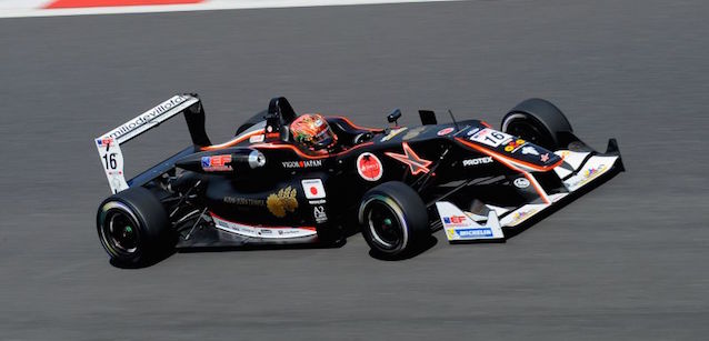 Silverstone, gara 2: Tereschenko al top<br />