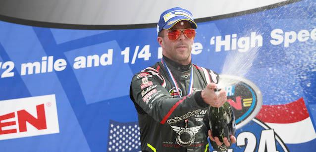 Tre gare Xfinity per Kumpen