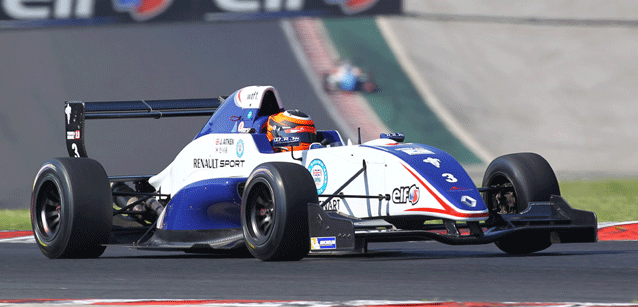 Budapest, libere 1: Aitken al comando