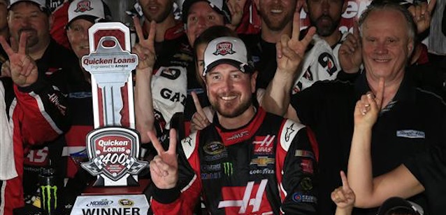 Michigan, gara: Busch nella pioggia
