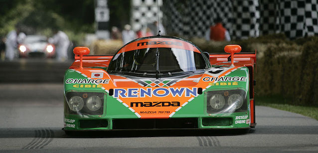 Rossi su una Mazda 787B a Goodwood