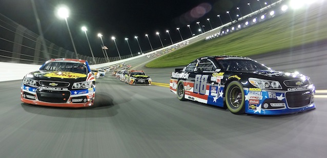 Daytona, gara<br />Vittoria di Earnhardt, paura per Dillon<br />