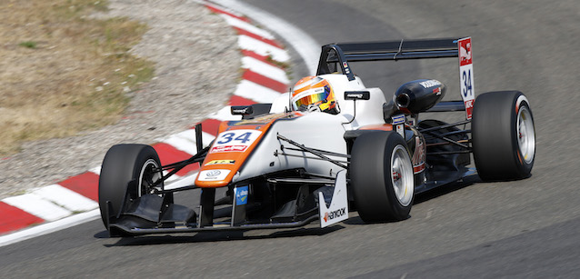 Zandvoort, gara 3<br />Pommer vince, Giovinazzi leader