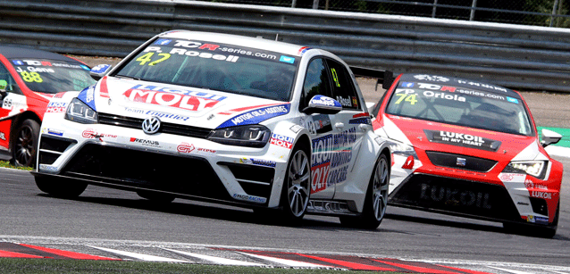Spielberg, gara 2<br />Vince la Golf di Rosell