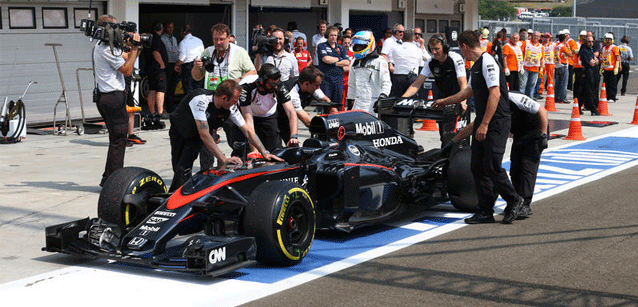 Sempre problemi per le McLaren<br />Il rammarico di Alonso e Button