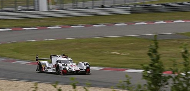 Nurburgring, 2° giorno<br />L'Audi balza al comando