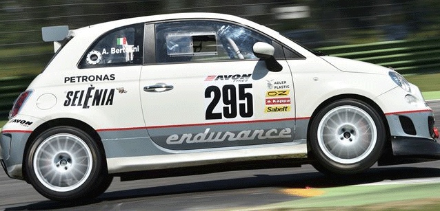 Fisichella con l'Abarth 695 Endurance