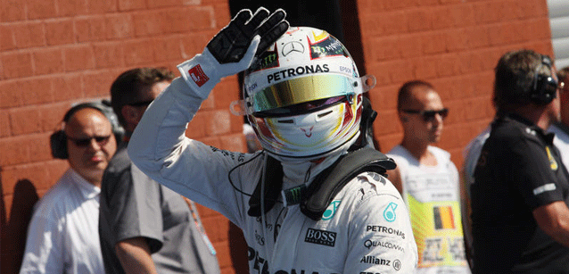 Spa - Qualifica<br />Hamilton travolgente, male la Ferrari