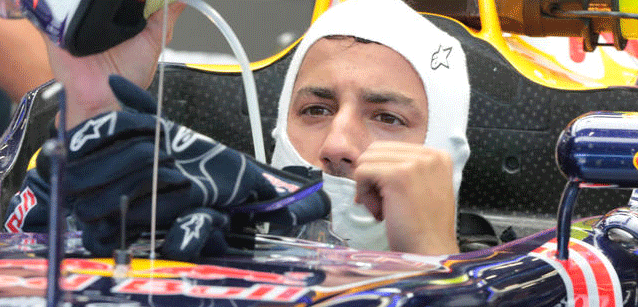 Ricciardo pensa al... 2014<br />Kvyat spera nella strategia