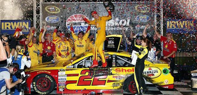 Bristol, gara: Logano si impone