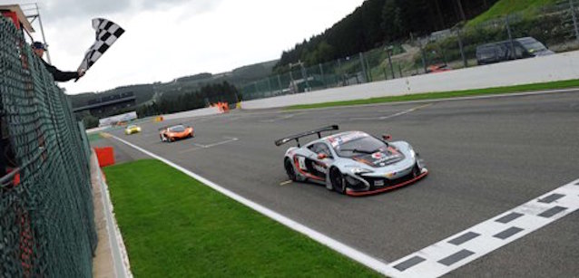 Spa, gara 2<br />Ramos-Parente vincono da "furbi"