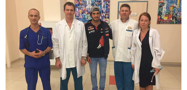 Sainz gi&agrave; fuori dall'ospedale<br />Tost: "Forse bloccaggio del posteriore"