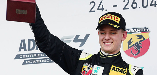 Mick Schumacher a Stars & Cars<br />Il voto dei fans per la festa Mercedes