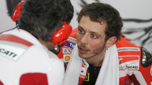 Anche Rossi operato. Rimosso il chiodo della frattura del 2009
