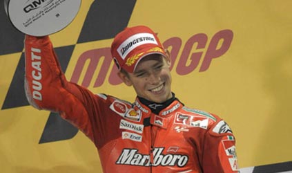 Losail - Gara<br>Casey Stoner domina con la Ducati