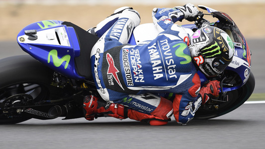 Misano, qualifica<br>Lorenzo 'frega' Iannone e Vale