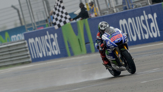 Aragon, gara<br>Trionfa Lorenzo, ma è harakiri Honda. Paura per Rossi