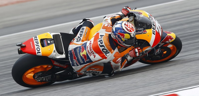 Sepang - Gara<br />Vince Pedrosa, scontro Rossi-Marquez