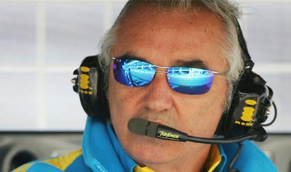 Briatore all'attacco della FIA<br>"Giocano contro di noi"