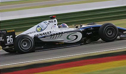 Esclusivo<br>Paul Di Resta con Trident<br>nei test di Le Castellet