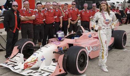 A Elkhart Lake terribile ma innocuo<br>incidente a Katherine Legge