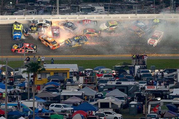 Daytona 500 2019 incidente nascar