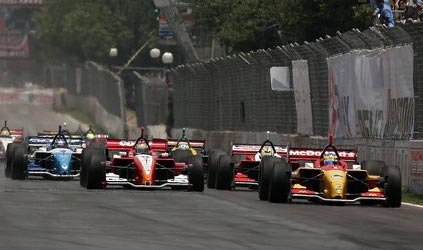 La Ford non è più lo<br>sponsor della Champ Car