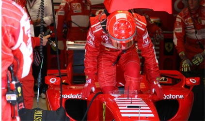Monza - Gara<br>Schumi domina e se ne va<br>Raikkonen con Ferrari dal 2007